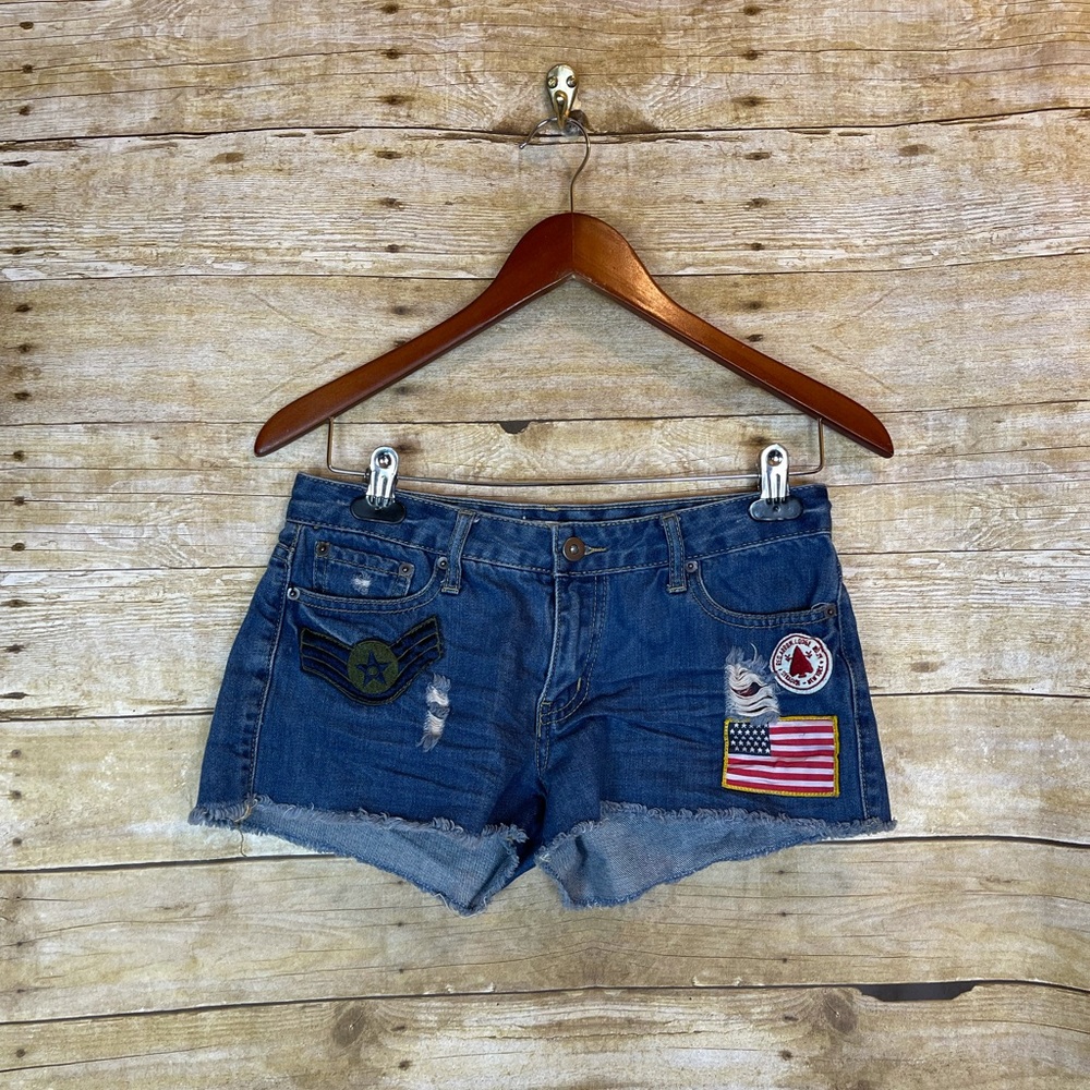 Forever 21 jean shorts 🛍